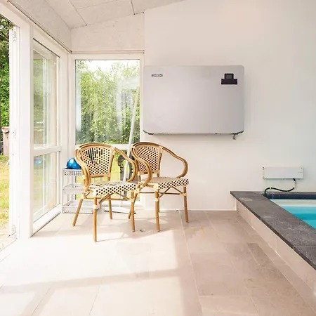 10 Person In Hébergement de vacances Ørsted